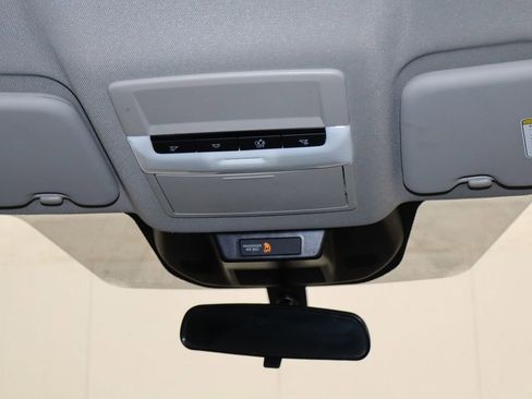 Used 2024 Nissan Rogue S image 27