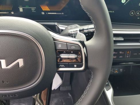 New 2025 Kia Sorento EX image 12