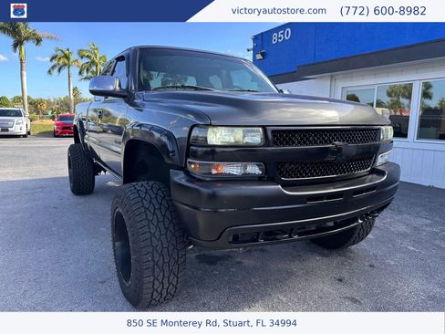 Used 2001 Chevrolet Silverado 2500 LS w/ Off-Road Skid Plate Pkg image 2