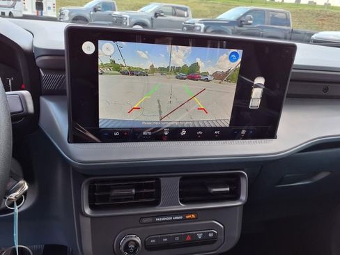 New 2025 Ford Maverick XL image 16