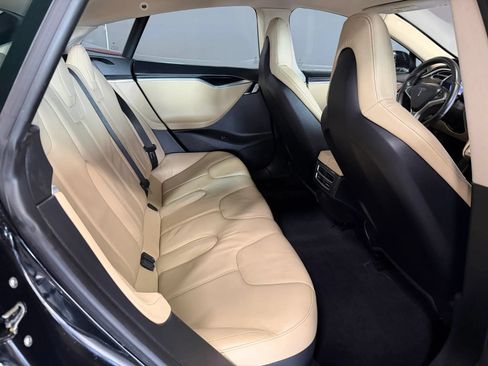Used 2013 Tesla Model S RWD image 19