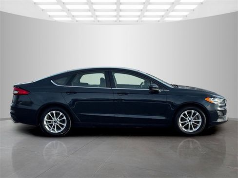 Used 2020 Ford Fusion SE image 8