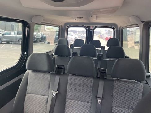 Used 2013 Mercedes-Benz Sprinter 2500 image 12