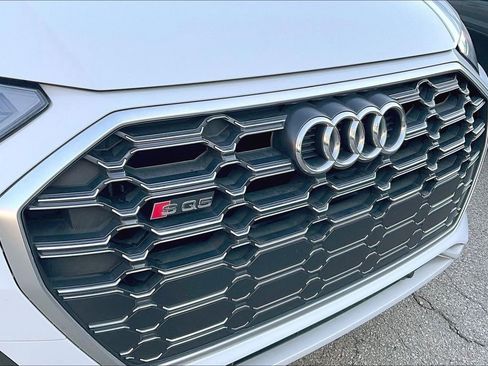 Used 2022 Audi SQ5 Premium w/ Convenience Package image 33