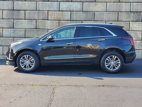 Used 2023 Cadillac XT5 Premium Luxury w/ Technology Package AWD/4WD image 2