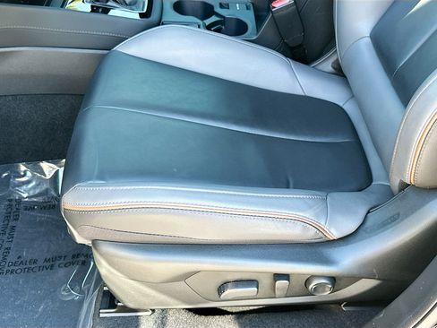 Used 2025 Subaru Forester Sport image 18