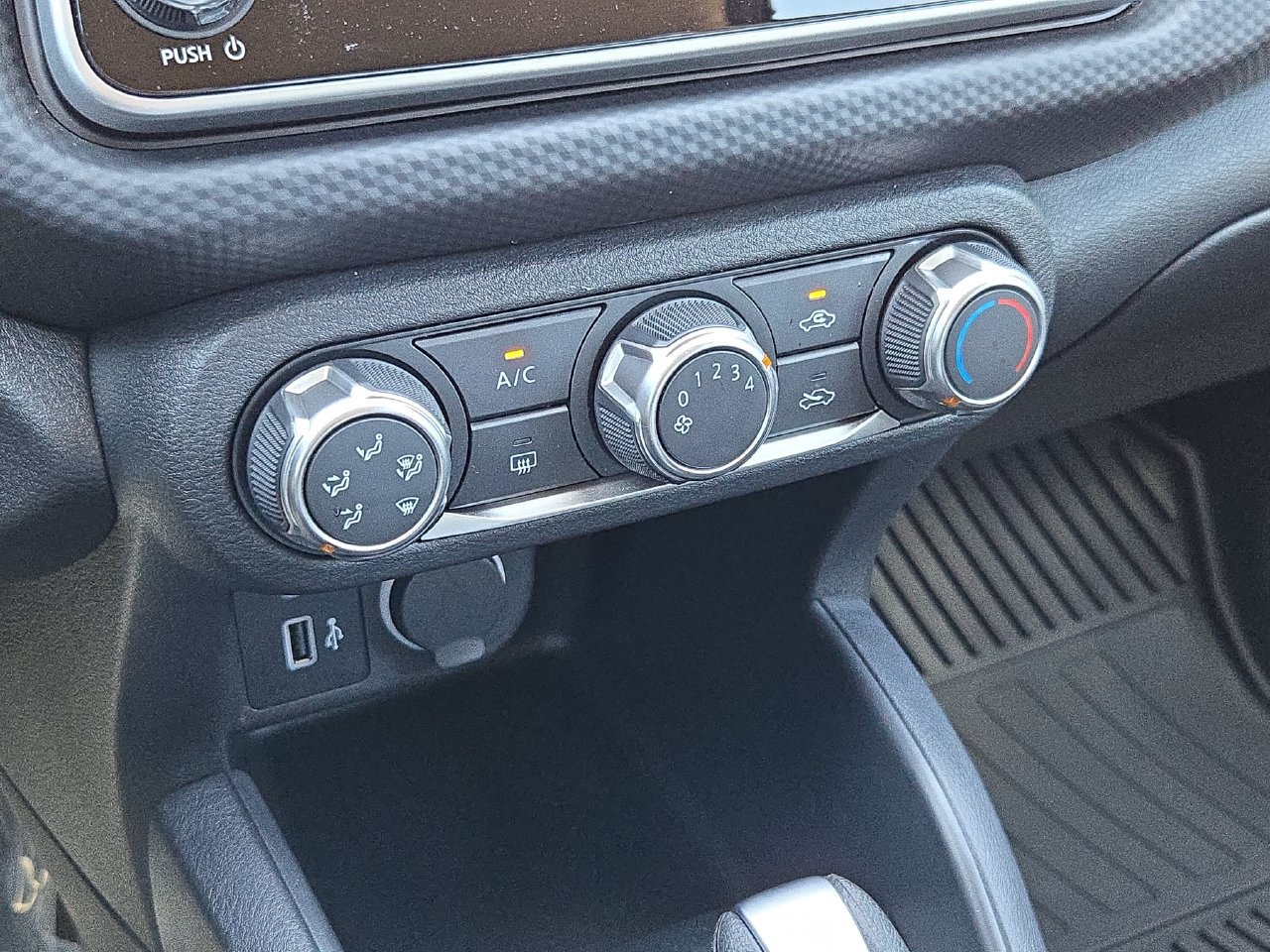 Used 2025 Nissan Kicks Play S FWD image 20