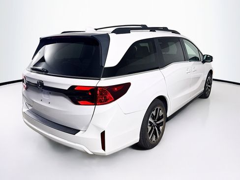 Certified 2026 Honda Odyssey EX-L image 33