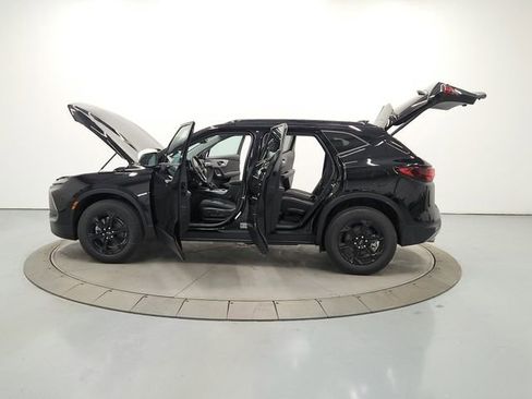 New 2026 Chevrolet Blazer LT w/ Convenience Package image 12