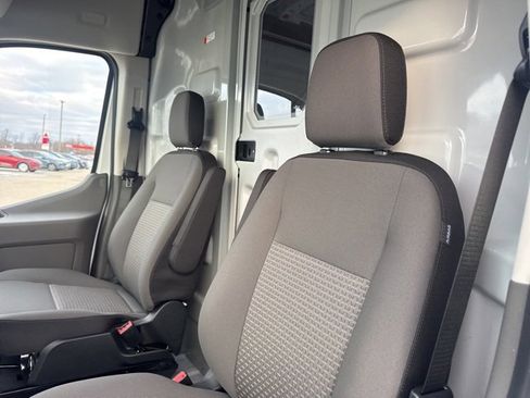 New 2026 Ford Transit 250 148 Medium Roof image 23