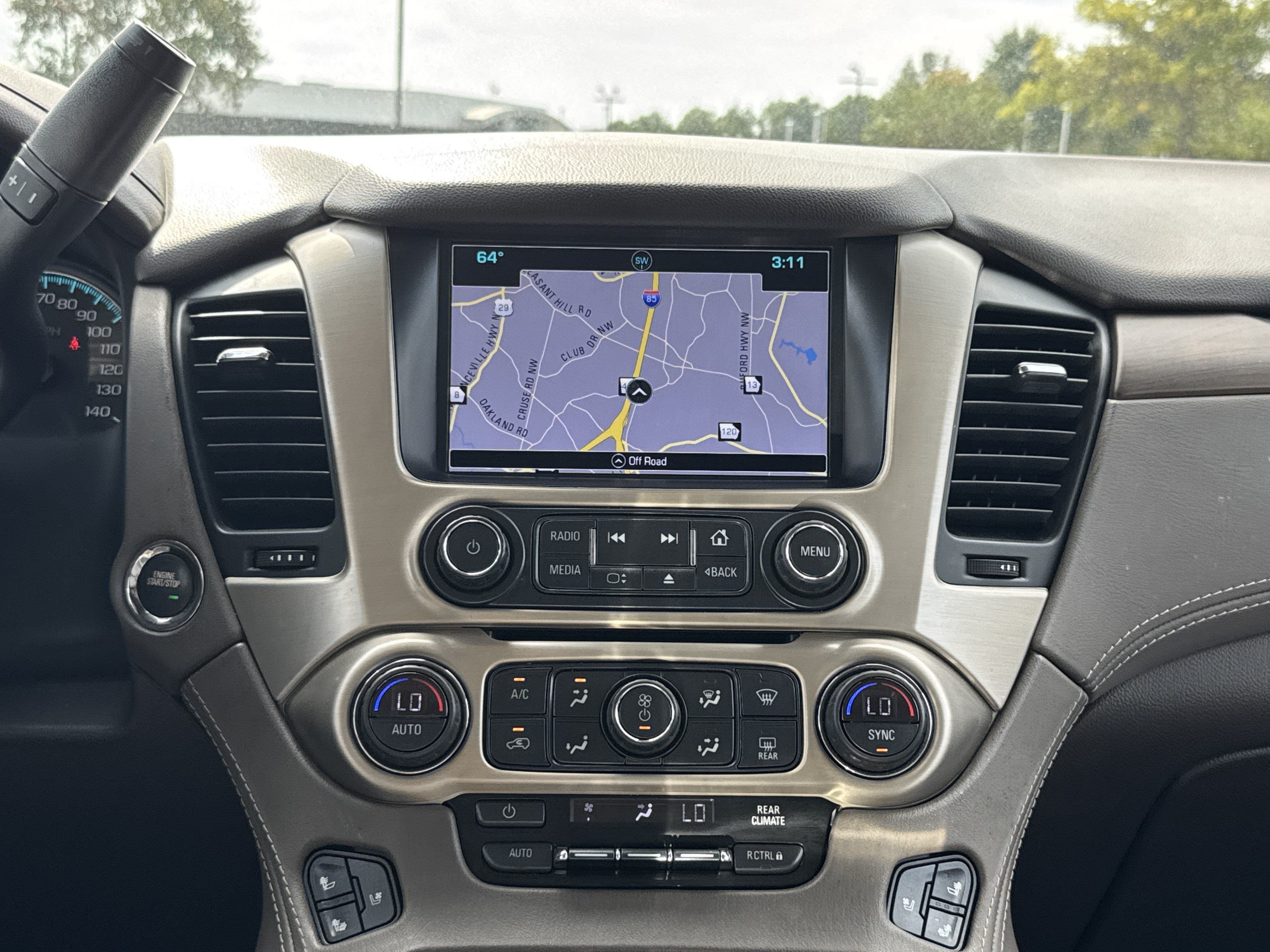 Used 2018 GMC Yukon XL Denali w/ Open Road Package AWD/4WD image 32