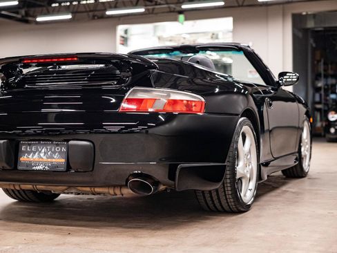 Used 2000 Porsche 911 Cabriolet image 36