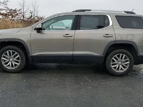 Used 2019 GMC Acadia SLE w/ Driver Alert Package I image 5