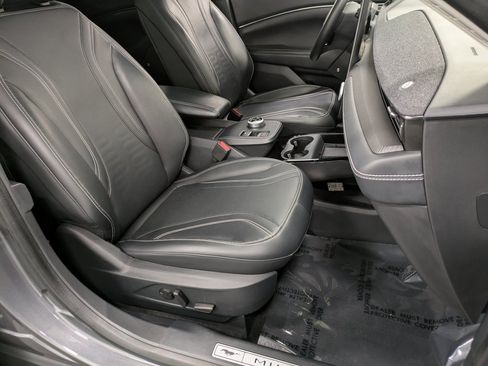 Used 2021 Ford Mustang Mach-E Premium image 28