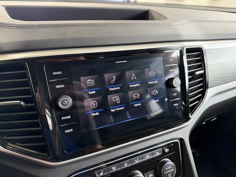 Certified 2023 Volkswagen Atlas SE AWD/4WD image 18