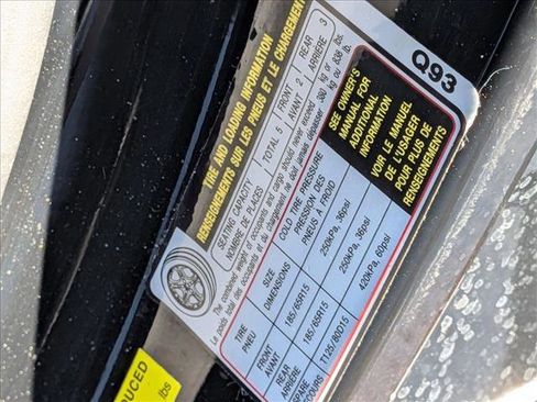 Used 2020 Hyundai Venue SEL w/ Convenience Package image 16