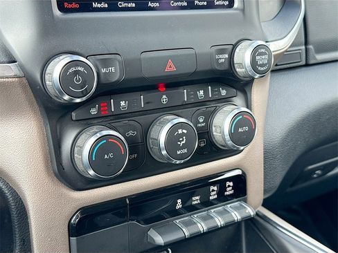 Used 2020 RAM 1500 Laramie image 15