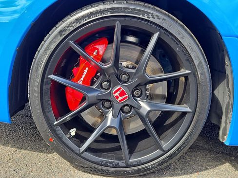 Certified 2024 Honda Civic Type R image 9