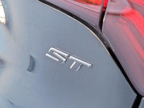 Used 2024 Buick Encore GX Sport Touring FWD image 6