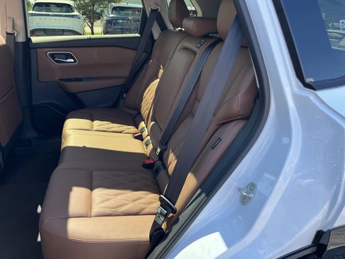 New 2026 Nissan Rogue Platinum w/ Platinum Premium Package image 15