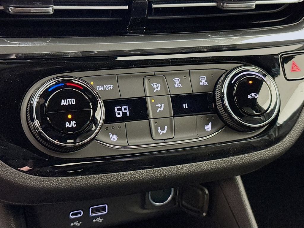 New 2026 Buick Envista Sport Touring w/ Convenience I Package FWD image 16