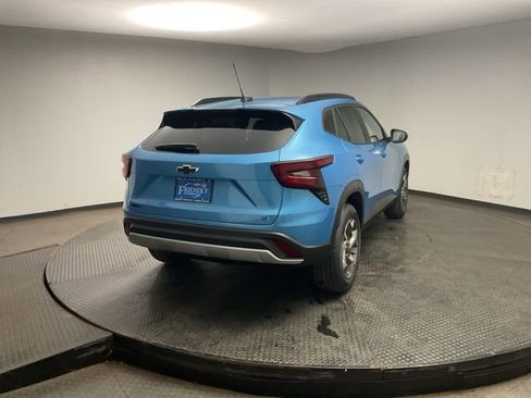 New 2026 Chevrolet Trax LT image 7