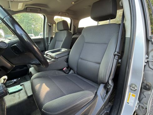 Used 2018 Chevrolet Silverado 1500 LT w/ All Star Edition AWD/4WD image 18