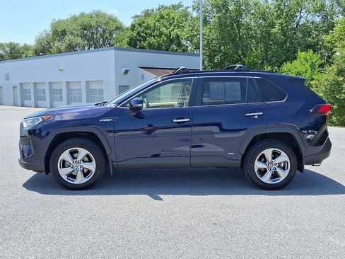 Certified 2021 Toyota RAV4 Limited AWD/4WD image 4