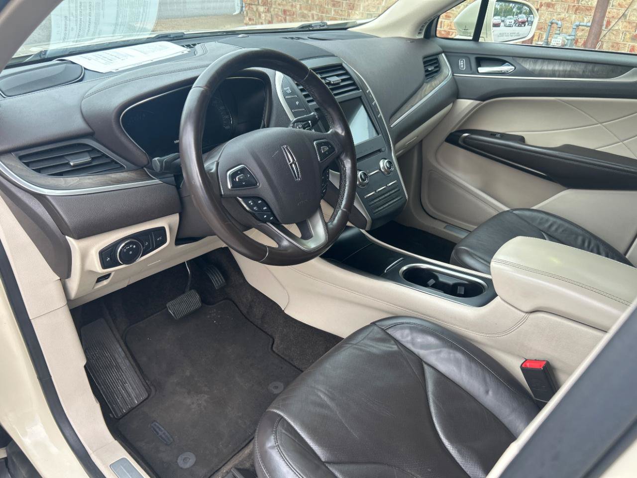 Used 2018 Lincoln MKC Reserve w/ Lincoln MKC Climate Package AWD/4WD image 18