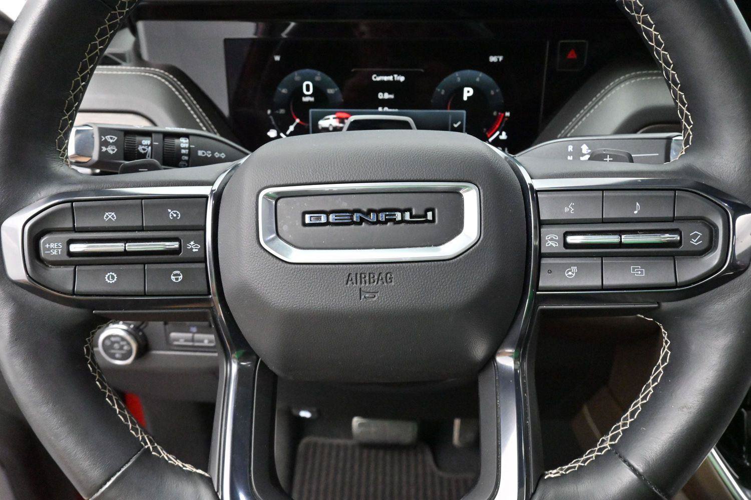 Used 2025 GMC Yukon Denali Ultimate AWD/4WD image 20