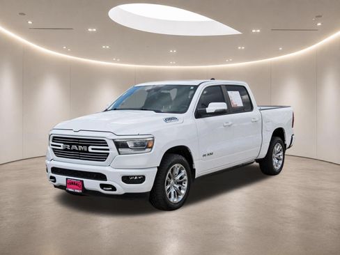 Used 2023 RAM 1500 Laramie AWD/4WD image 3