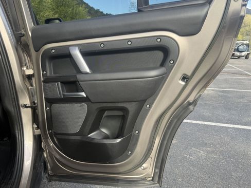 Certified 2023 Land Rover Defender 110 V8 AWD/4WD image 39