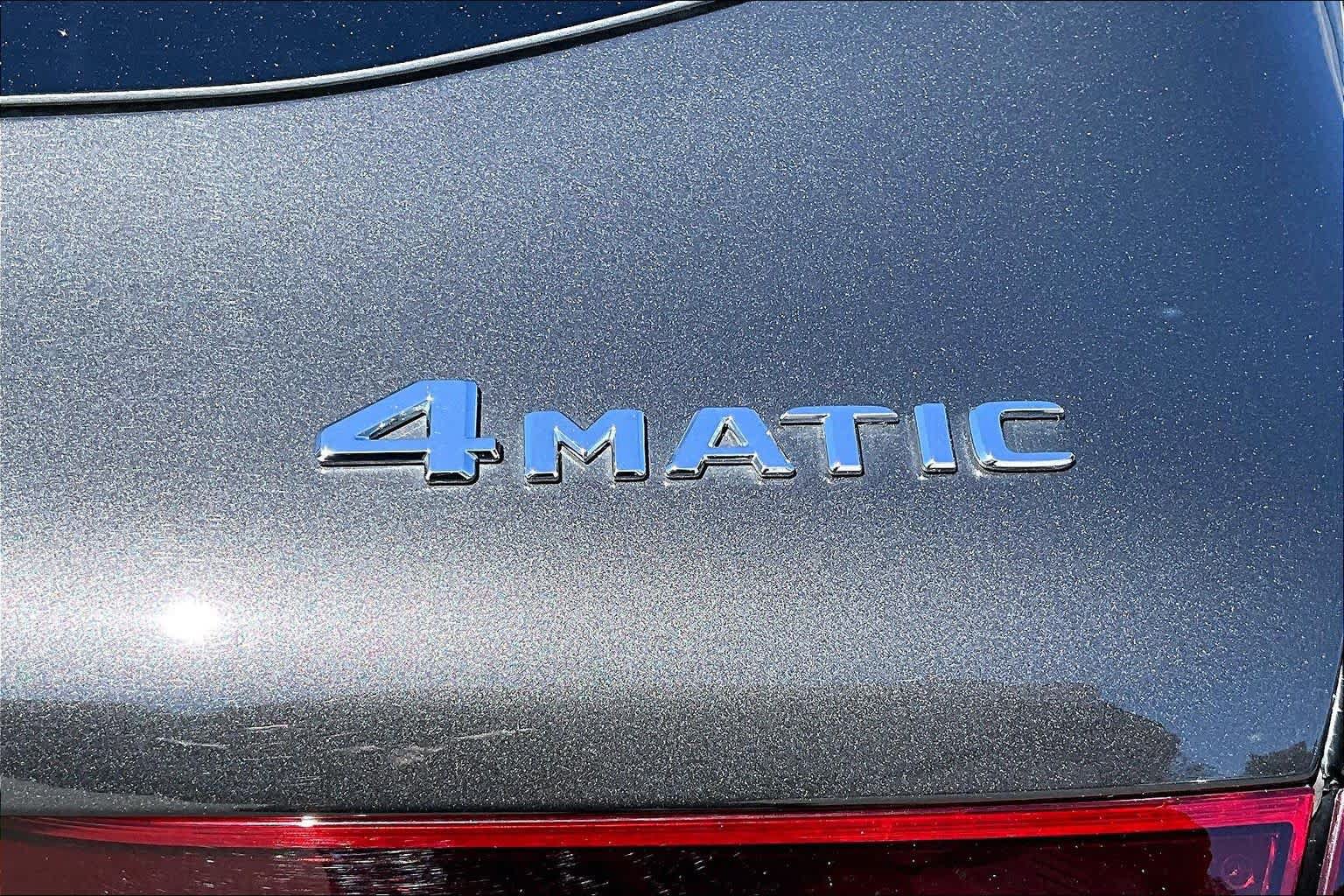 Used 2022 Mercedes-Benz GLC 300 4MATIC image 10