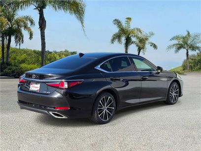 Used 2024 Lexus ES 350 w/ Premium Package