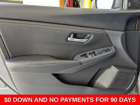 Used 2025 Nissan Sentra SV FWD image 11