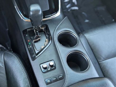 Used 2016 Toyota Avalon XLE Premium image 12