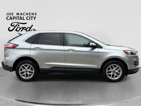 Used 2024 Ford Edge SEL w/ Convenience Package AWD/4WD image 3