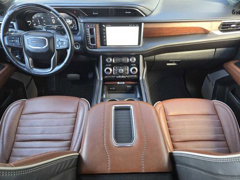Certified 2023 GMC Yukon XL Denali Ultimate image 25