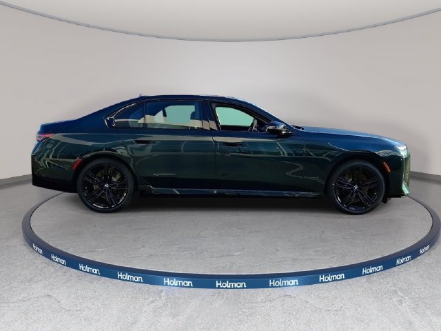 New 2027 BMW i7 xDrive60 AWD/4WD image 4