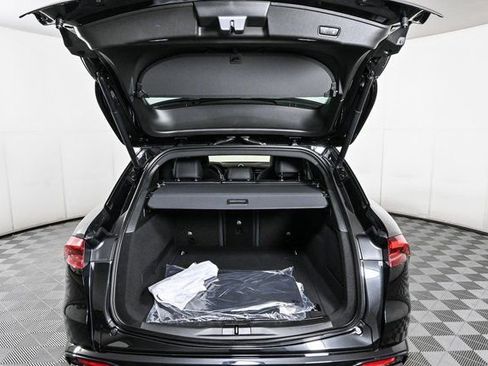 New 2025 Maserati Grecale Trofeo image 32