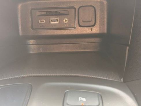 Used 2023 Chevrolet Equinox RS w/ RS Leather Package FWD image 26