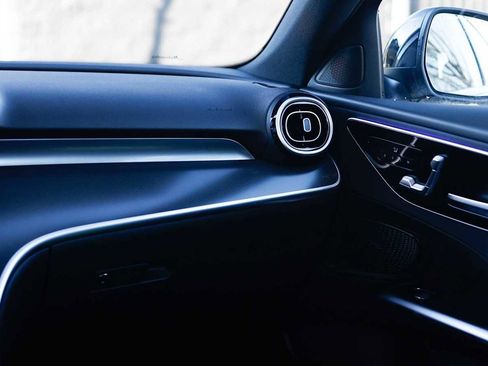 New 2026 Mercedes-Benz C 300 4MATIC Sedan image 14