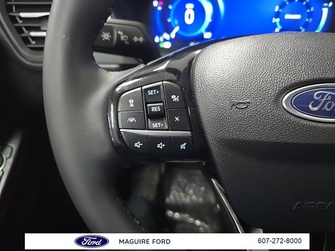 Used 2022 Ford Escape SEL w/ Technology Package image 19