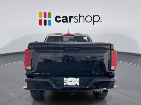 Used 2024 Chevrolet Colorado Z71 w/ Z71 Convenience Package 2 AWD/4WD image 4