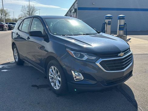 Used 2019 Chevrolet Equinox LS image 7