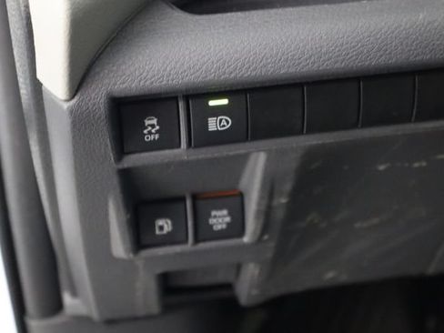 Used 2024 Toyota Sienna XLE AWD/4WD image 23