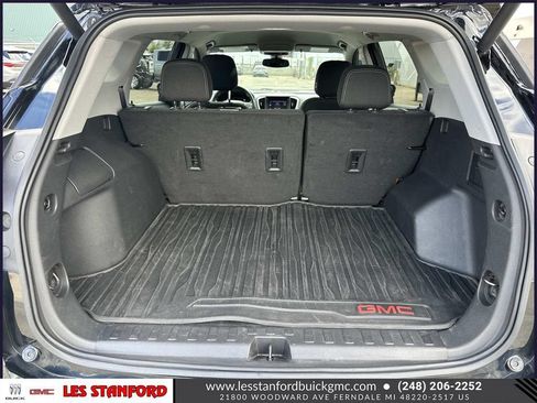 Used 2023 GMC Terrain SLE w/ Driver Convenience Package FWD image 11