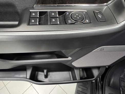 New 2026 Ford F250 Lariat w/ Black Appearance Package image 15