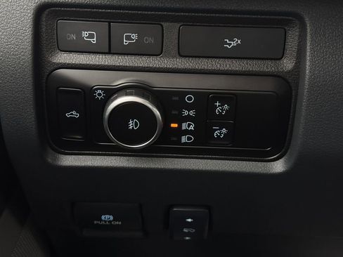 Used 2024 Ford F250 Lariat w/ Sport Appearance Package image 24