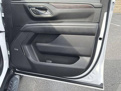 Used 2023 Chevrolet Tahoe Z71 w/ Luxury Package image 14